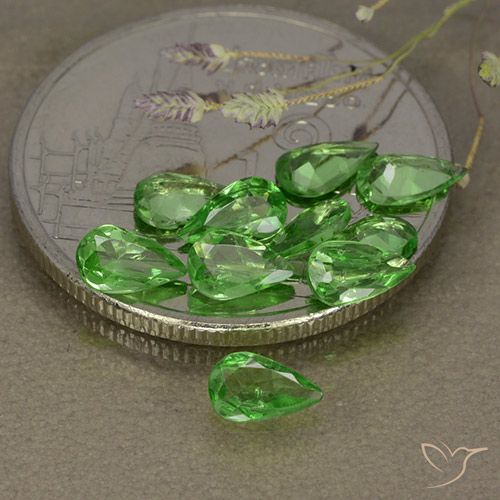 Shop natural 3.64ct ミディアムグリーン ツァボライト