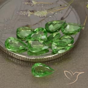Shop natural 1.54ct ミディアムグリーン ツァボライトガーネット gems, 洋梨の形, from タンザニア at GemSelect. In stock, global shipping!