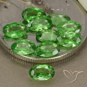 Shop natural 2.33ct 鮮やかなグリーン ツァボライトガーネット gems, 楕円形, from タンザニア at GemSelect. In stock, global shipping!