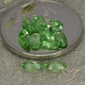 Shop natural 2.16ct グリーン ツァボライトガーネット gems, 楕円形, from タンザニア at GemSelect. In stock, global shipping!