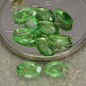 Shop natural 2.09ct ミディアムグリーン ツァボライトガーネット gems, 楕円形, from タンザニア at GemSelect. In stock, global shipping!