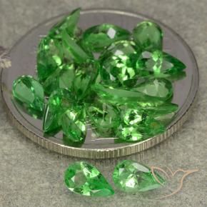 Shop natural 4.34ct 鮮やかなグリーン ツァボライトガーネット gems, 洋梨の形, from タンザニア at GemSelect. In stock, global shipping!