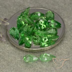 Shop natural 4.34ct 鮮やかなグリーン ツァボライトガーネット gems, 洋梨の形, from タンザニア at GemSelect. In stock, global shipping!