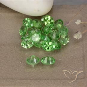 Shop natural 3.77ct ミディアムグリーン ツァボライトガーネット gems, 楕円形, from タンザニア at GemSelect. In stock, global shipping!
