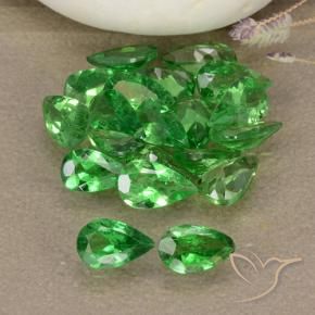 Shop natural 3.47ct 鮮やかなグリーン ツァボライトガーネット gems, 洋梨の形, from タンザニア at GemSelect. In stock, global shipping!