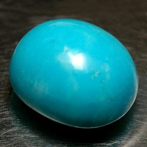 12.16カラットの天然ブルーターコイズ（14.5×12.8 mm・オーバルカット）