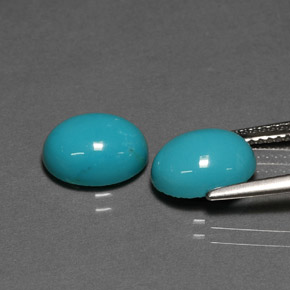 カラットの天然ブルーターコイズ（10×7.9 mm・オーバルカット）