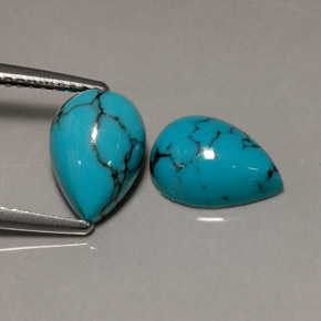 カラットの天然ブルーターコイズ（10×7 mm・洋梨の形）