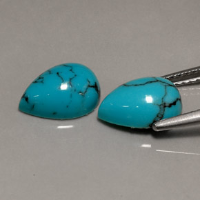 カラットの天然ブルーターコイズ（10×7 mm・洋梨の形）