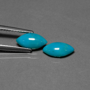 カラットの天然ブルーターコイズ（9.8×5.1 mm・マーキス）