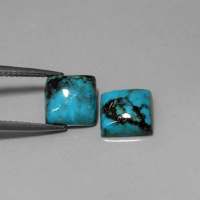 カラットの天然ブルーターコイズ（8×7.9 mm・四角）
