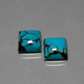 カラットの天然ブルーターコイズ（8.2×8 mm・四角）