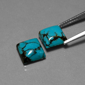 カラットの天然ブルーターコイズ（8.2×8 mm・四角）
