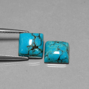 カラットの天然ブルーターコイズ（8×7.9 mm・四角）
