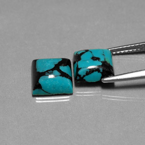 カラットの天然ブルーターコイズ（8.1×8.1 mm・四角）