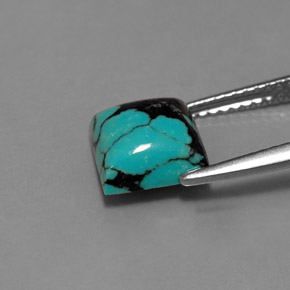 1.65カラットの天然緑がかった青ターコイズ（8.1×7.9 mm・四角）