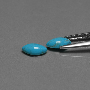 カラットの天然ブルーターコイズ（8.1×4.1 mm・マーキス）