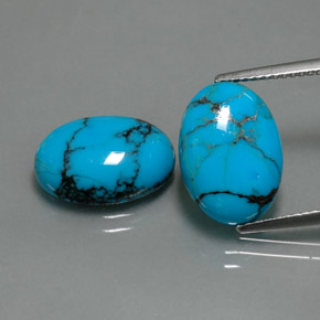 カラットの天然ブルーターコイズ（14.1×10.1 mm・オーバルカット）