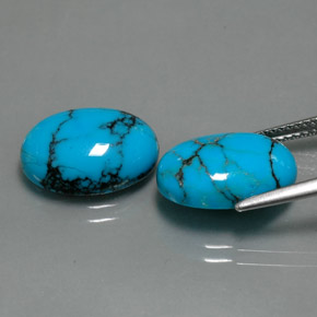 カラットの天然ブルーターコイズ（14.1×10.1 mm・オーバルカット）
