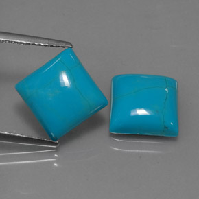 カラットの天然ブルーターコイズ（10.1×10 mm・四角）
