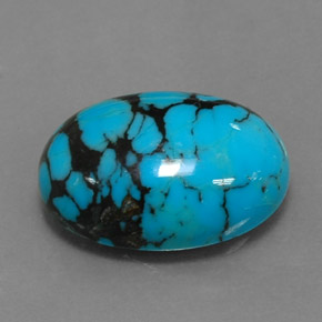 3.96カラットの天然ブルーターコイズ（14.1×10.2 mm・オーバルカット）