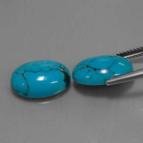 カラットの天然ブルーターコイズ（14.1×10.1 mm・オーバルカット）