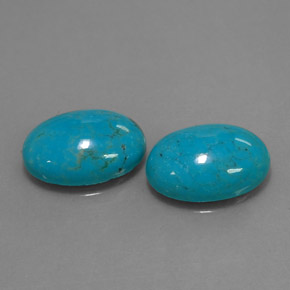カラットの天然ブルーターコイズ（14×10.1 mm・オーバルカット）
