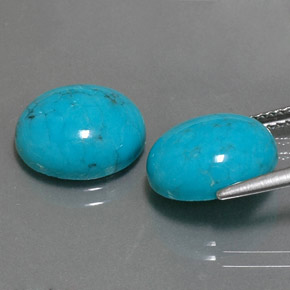 カラットの天然ブルーターコイズ（12.1×10.1 mm・オーバルカット）