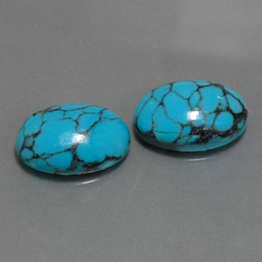 カラットの天然ブルーターコイズ（14.1×10.1 mm・オーバルカット）