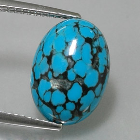 3.92カラットの天然ブルーターコイズ（14×10.1 mm・オーバルカット）