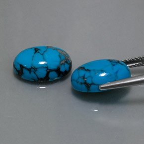 カラットの天然ブルーターコイズ（14.1×10.1 mm・オーバルカット）