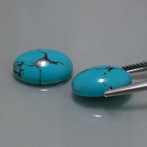 カラットの天然ブルーターコイズ（13.8×9.8 mm・オーバルカット）