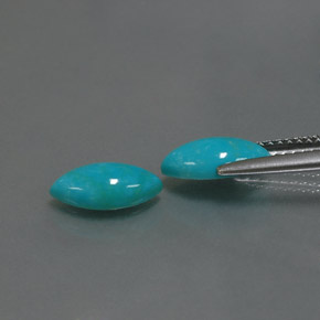 カラットの天然ブルーターコイズ（10×5.1 mm・マーキス）