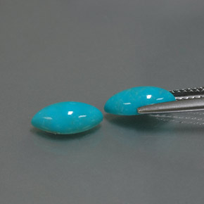 カラットの天然ブルーターコイズ（10×5 mm・マーキス）