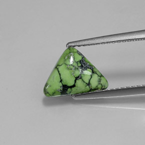 1.23カラットの天然イエローグリーンターコイズ（10.6×7.7 mm・トリリアント）