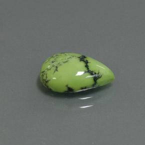 2.60カラットの天然イエローグリーンターコイズ（12.4×8.6 mm・洋梨の形）