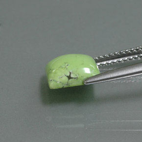 2.00カラットの天然イエローグリーンターコイズ（7.9×7.8 mm・四角）