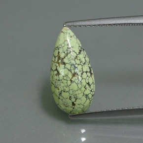 1.85カラットの天然イエローグリーンターコイズ（14.6×7.3 mm・洋梨の形）