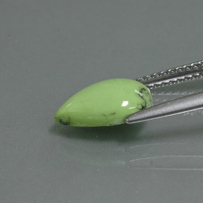 1.66カラットの天然イエローグリーンターコイズ、洋梨の形、オペーク