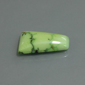 4.52カラットの天然イエローグリーンターコイズ（16.3×10.8 mm・ファンシーシェイプ）