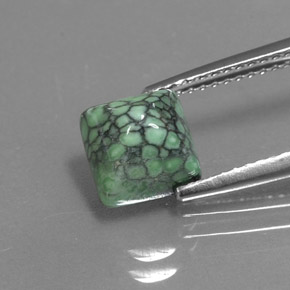 2.29カラットの天然グリーンターコイズ（7.1×7.1 mm・四角）