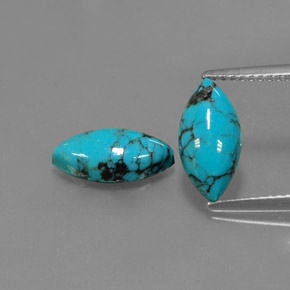 カラットの天然ブルーターコイズ（12×6 mm・マーキス）