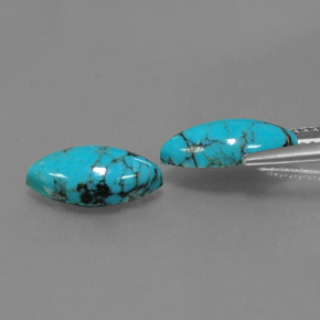 カラットの天然ブルーターコイズ（12×6 mm・マーキス）