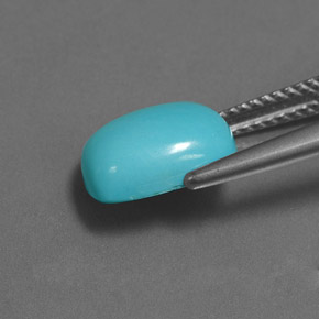 2.55カラットの天然ブルーターコイズ（10.2×8.2 mm・クッションカット）