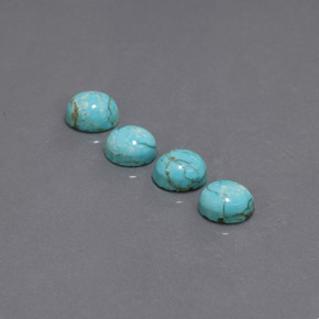 カラットの天然ブルーグリーンターコイズ（8×6.3 mm・オーバルカット）