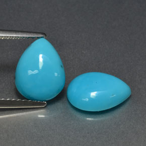 カラットの天然ブルーターコイズ（10.1×7.9 mm・洋梨の形）