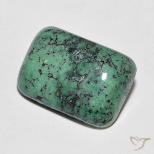 7.83カラットの天然アップルグリーンターコイズ（15.7×11.2 mm・クッションカット）