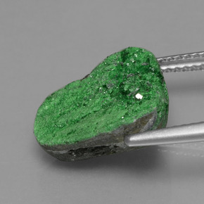 9.00カラットの天然Deep Earthy Greenウバロバイト ガーネットドゥルージー、ファンシー、オペーク