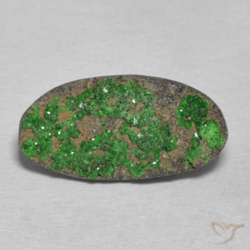 7.42ct 天然 ディープグリーン ウバロバイト ガーネットドゥルージー, 楕円形, オペーク