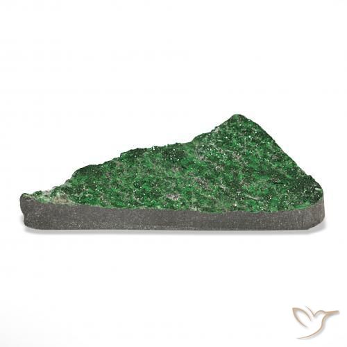 90.90カラットの天然グリーンウバロバイト ガーネットドゥルージー、ファンシー、オペーク